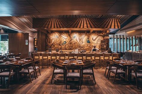 Restaurante japonés - Sibuya Zamora es mucho más que un restaurante de sushi; buscamos que sea un lugar de encuentro para descubrir la gastronomía japonesa con recetas propias de esta cocina milenaria y otras innovadoras que buscan sorprender a los paladares más curiosos. Maki, nigiri, sashimi, tartar de atún y una selección de gastronomía …